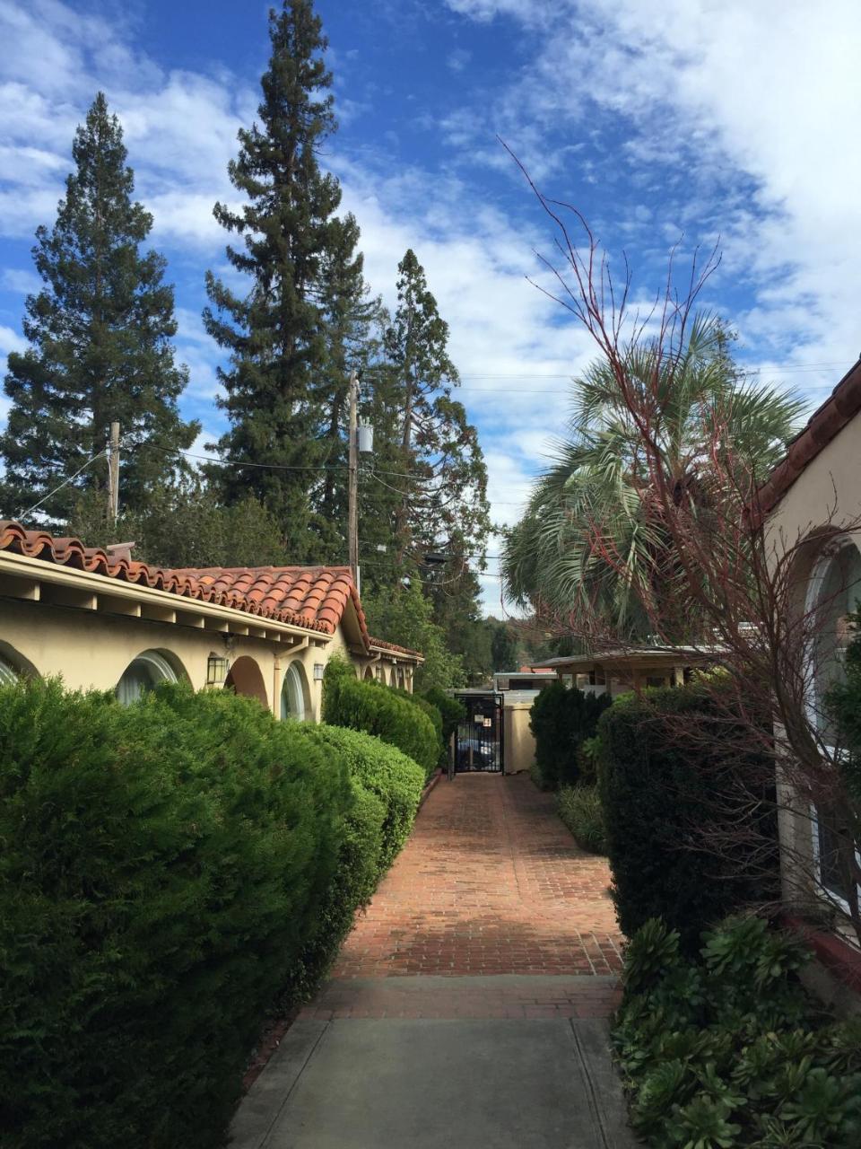 Los Gatos Garden Inn Hotel Экстерьер фото